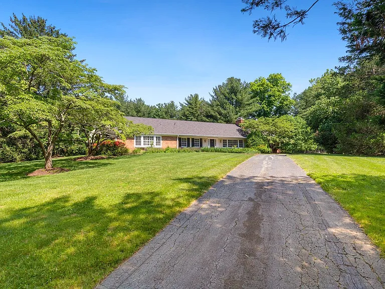 11009 Cripplegate Rd — Photo 26