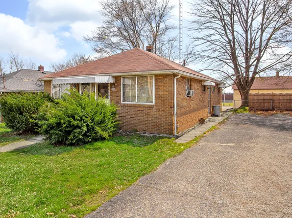 310 13th St NE, Canton, OH 44714