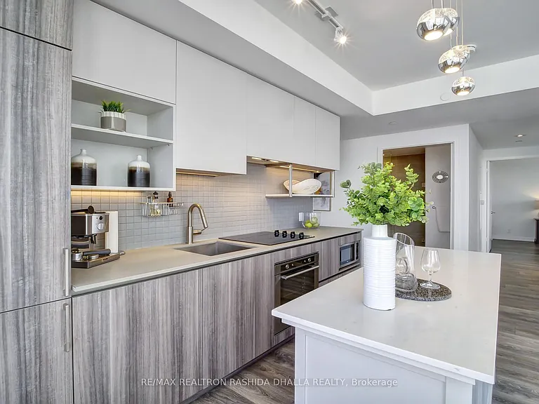 898 Portage Pkwy #1702 — Photo 16