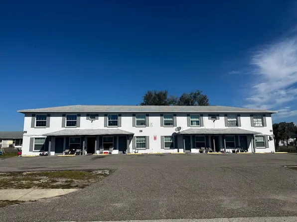 122 Caribbean St #4, Deltona, FL 32725