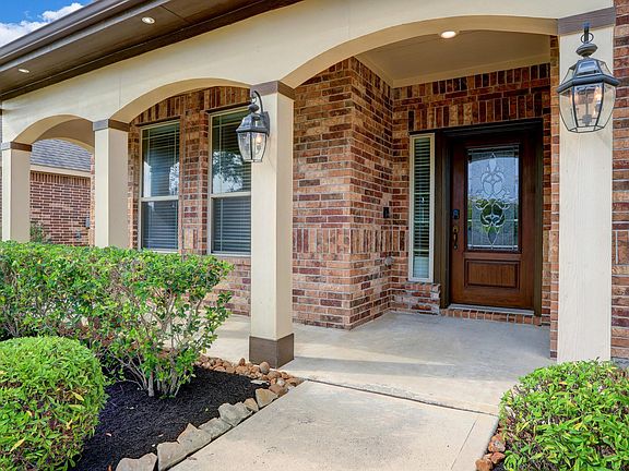 2nd image of 1919 Copper Knoll Ct