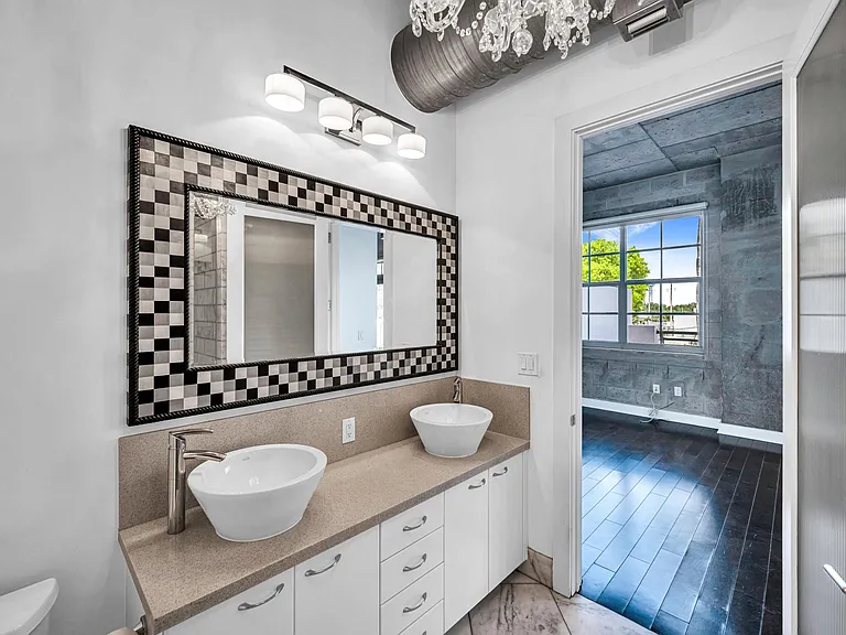 411 NW 1st Ave #202 — Photo 30