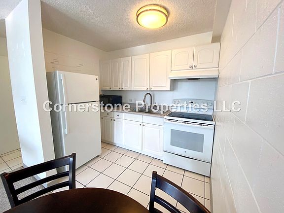 3rd image of 329 California Ave #206-1