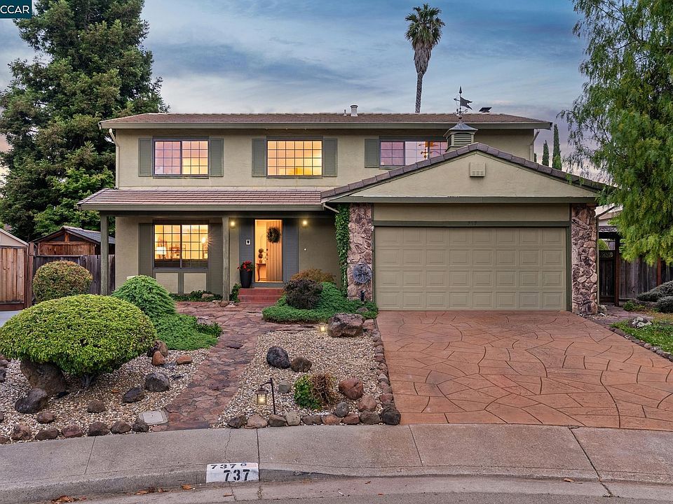 1st image of 737 Arboles Pl