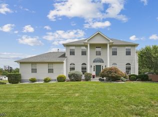 24 Gunther Loop, Somerset, NJ 08873