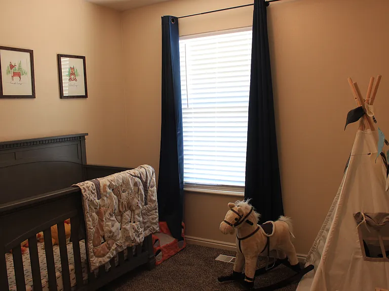 376 W Plum Pl — Photo 16