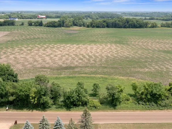 Fannon Ave SE, Delano, MN 55328