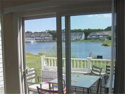 5th image of 9723 Village Ln #9712A