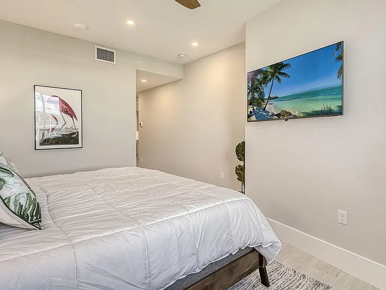 1035 Seaside Dr #406 — Photo 25