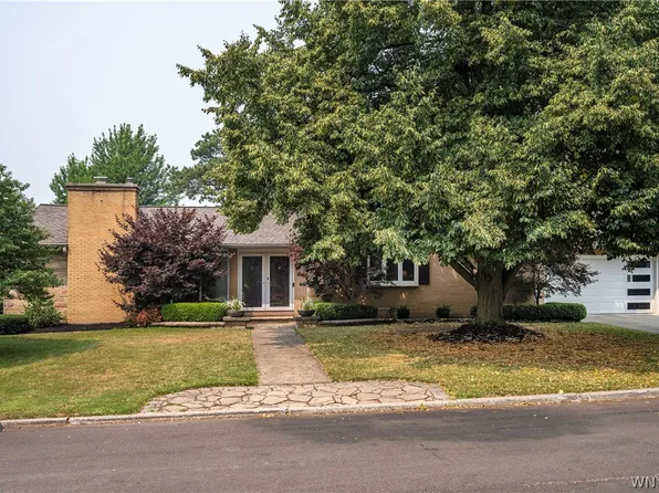 10 Randwood Ln, Buffalo, NY 14216