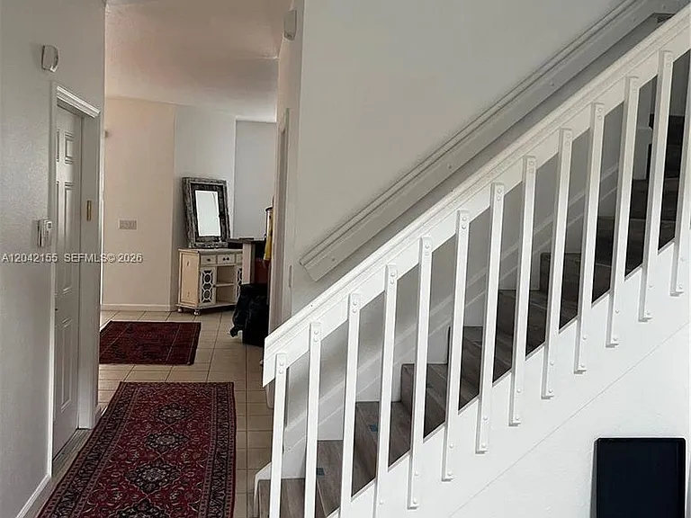 5347 SW 40th Ave — Photo 16