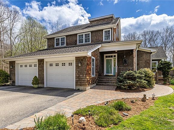 2nd image of 48 Chatham Dr