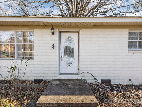 3rd image of 151 Central Ave