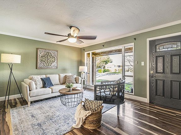 5th image of 2630 Valley Center Drive