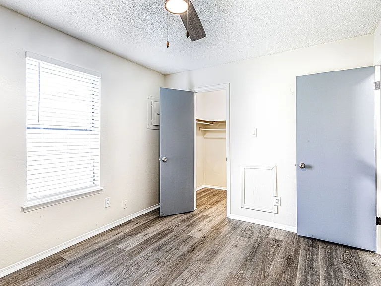 912 NE Tortoise Dr — Photo 15