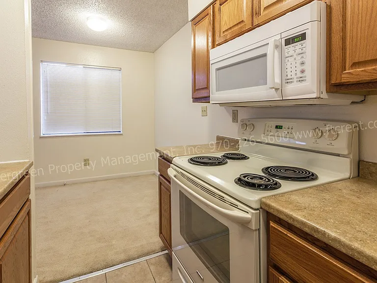 1705 Heatheridge Rd #G305 — Photo 11