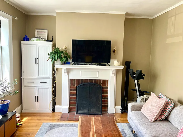 285 Harvard St #107 — Photo 11