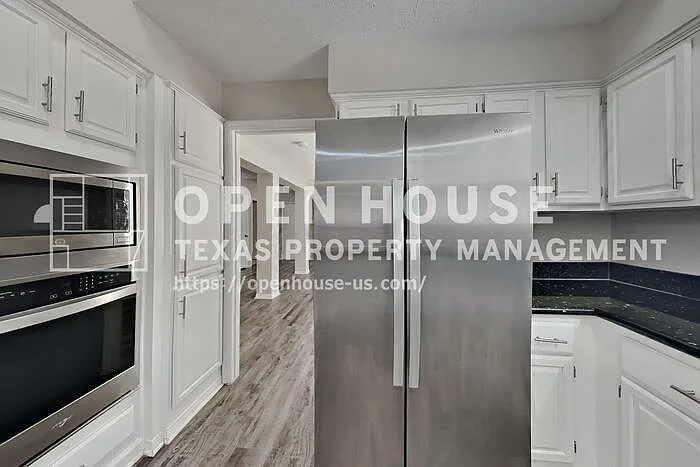 3806 Village Oaks Dr — Photo 9