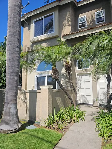 1940 Maple Ave #101 Photo 1