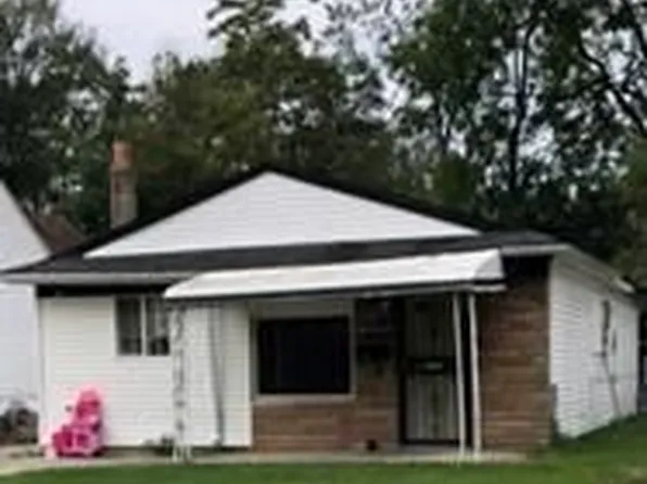 15485 W Parkway St, Detroit, MI 48223