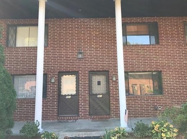 1st image of 381 Farrwood Dr #381