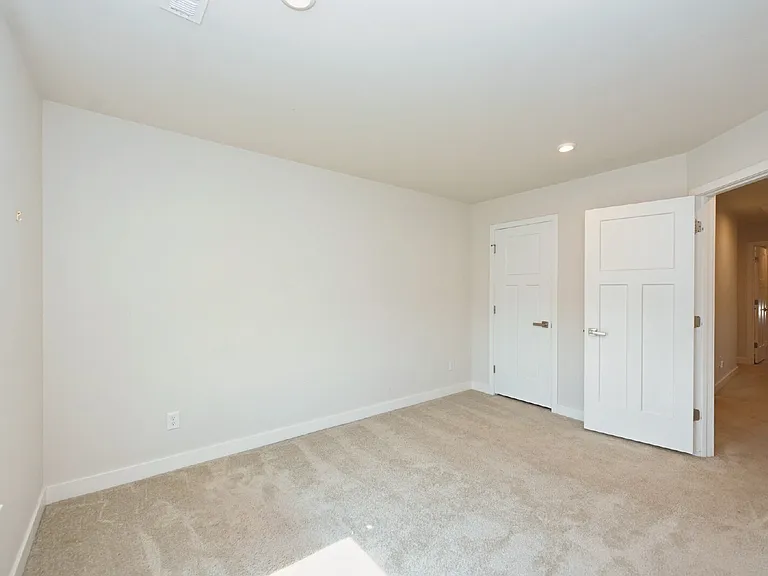 266 Dartmoor Pl — Photo 43
