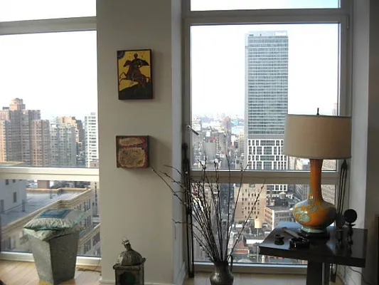 Rented by Citi Habitats | media 37