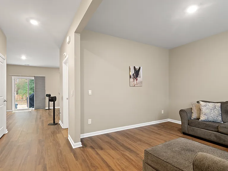 103 Cardinal Flower Ct — Photo 4