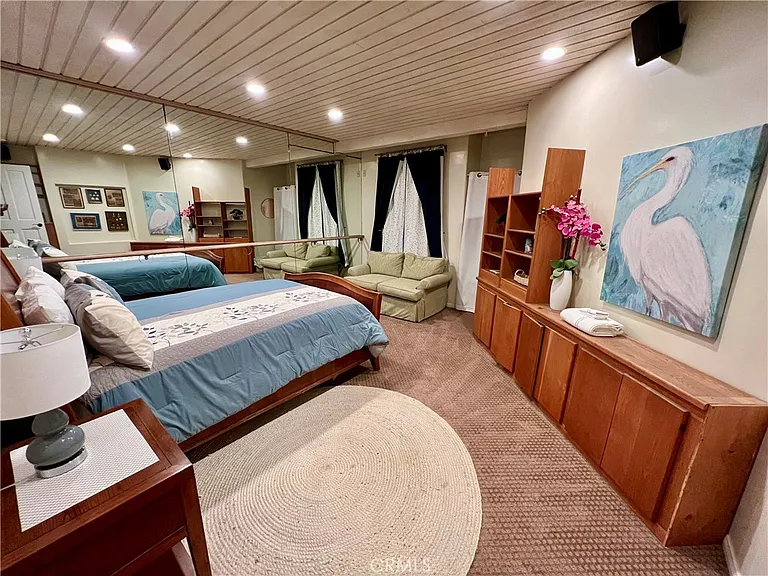 1137 Marine Dr — Photo 25