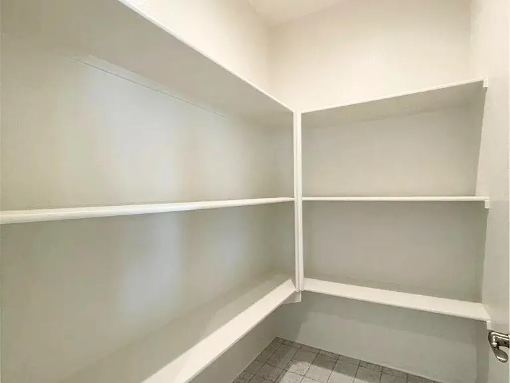 111 - 7639 Sage Scrub Dr, Riverside, CA 92507 - 111 - 8 F2 Share Bath — Photo 3