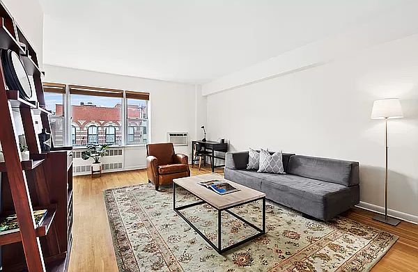 1st image of 2 King St Penthouse B