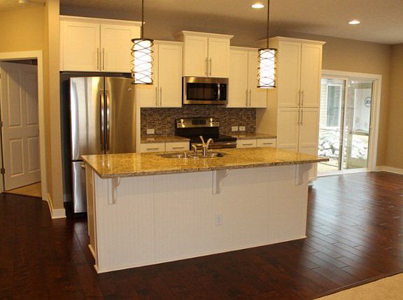 4th image of 4490-B Springhill Dr