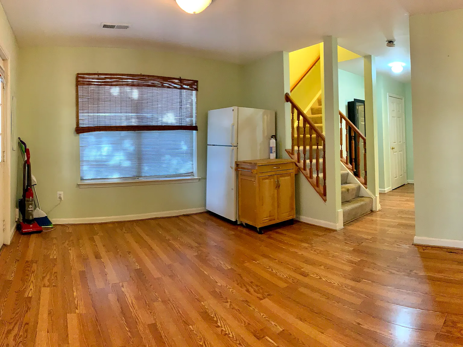 1 bed, 878 sqft, $1,350 — Photo 4