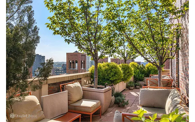 Sold by Douglas Elliman | media 20