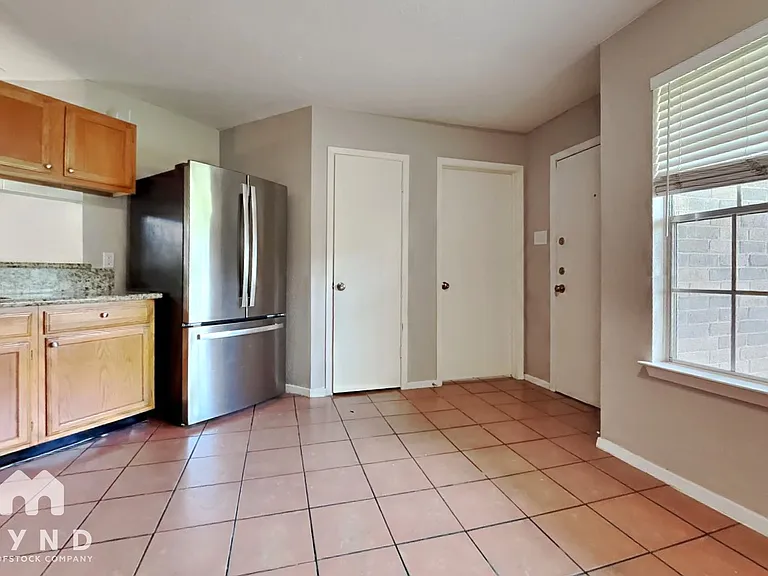 3218 Sedgeborough Cir — Photo 6