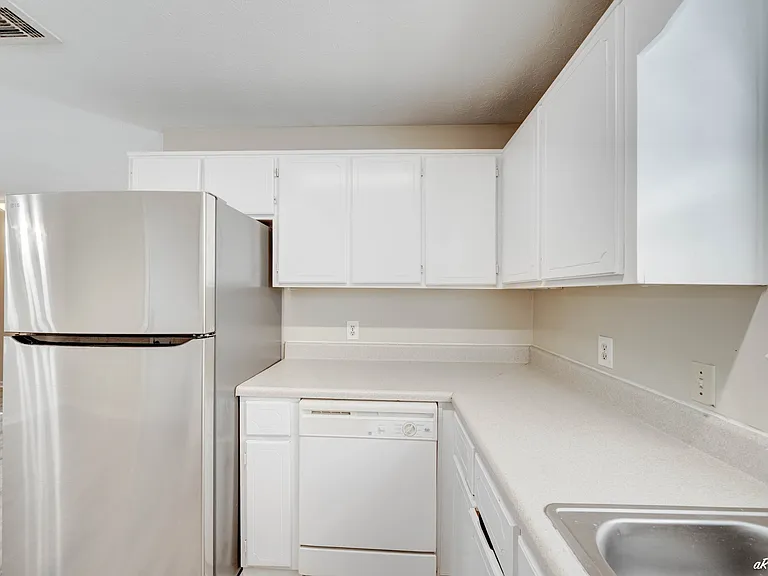 3722 Burnham Way — Photo 8