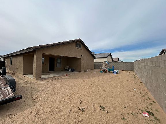 3rd image of 3976 E Jett St
