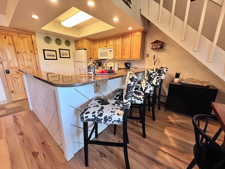 107 N Harris St #318 — Photo 7