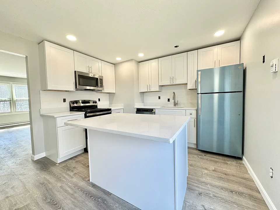 94 Upton St #2