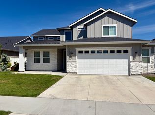 14046 N Elk Track Ave, Garden City, ID 83714