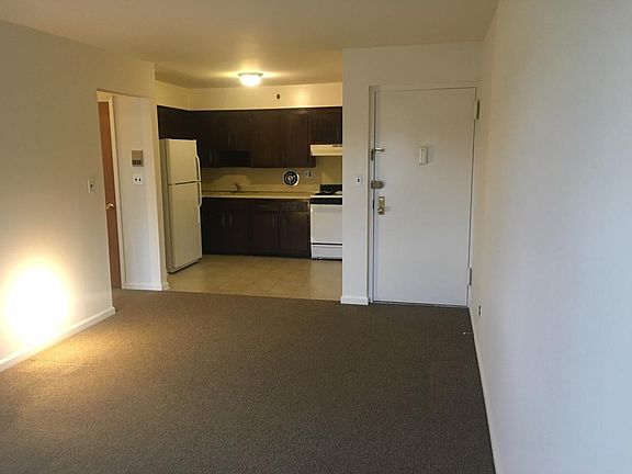 3rd image of 5624 Marathon Pkwy APT 1E