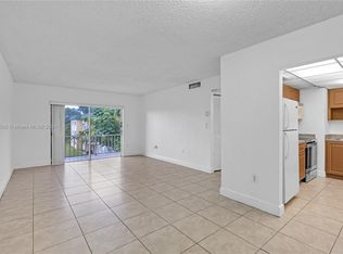 5400 SW 77th Ct APT 3F, Miami, FL 33155