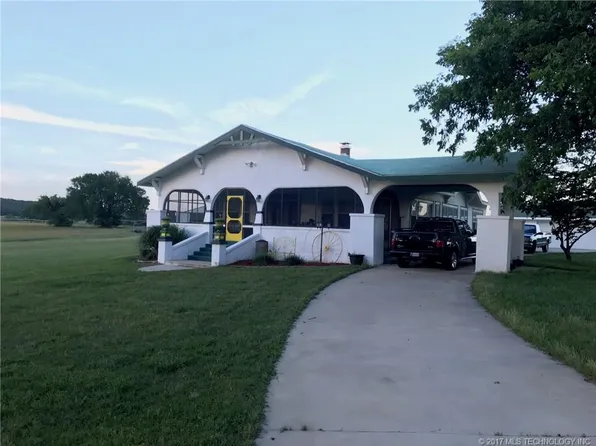 90 Brennan Ave, Hominy, OK 74070