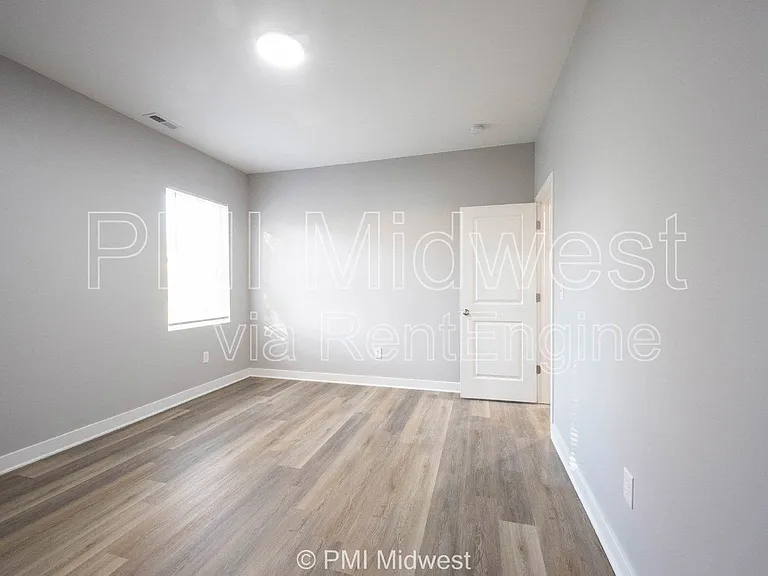 1841 Montcalm St #B — Photo 20