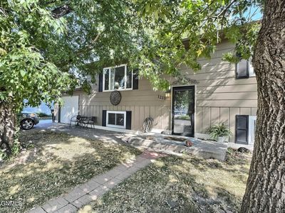 1215 Westwood St, Bismarck, ND, 58504