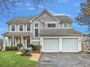 831 Adderly Ln, Gurnee, IL