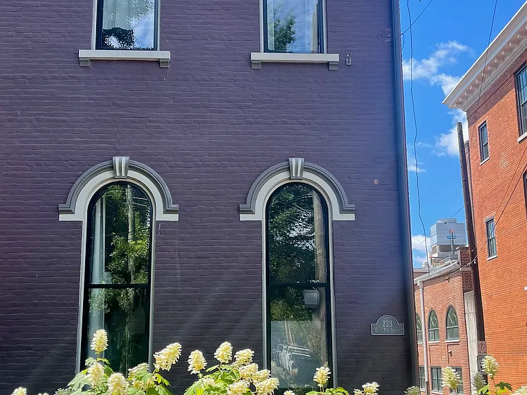 223 E 7th St — Photo 1
