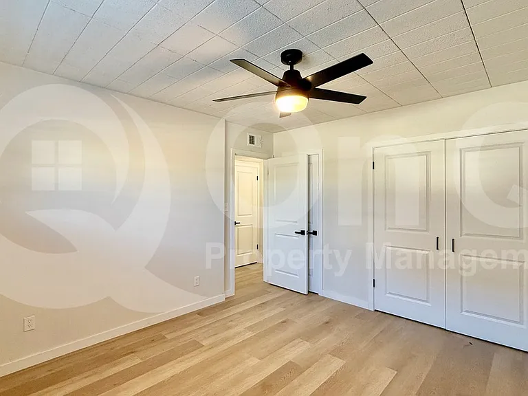 25 E Eva St #10 — Photo 9