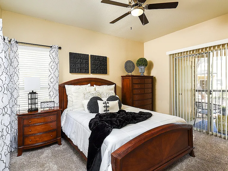 B4 Bedroom with Access to Patio/Balcony