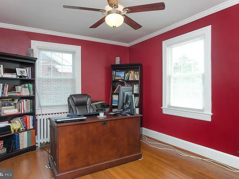 616 Nicholson St NW — Photo 12